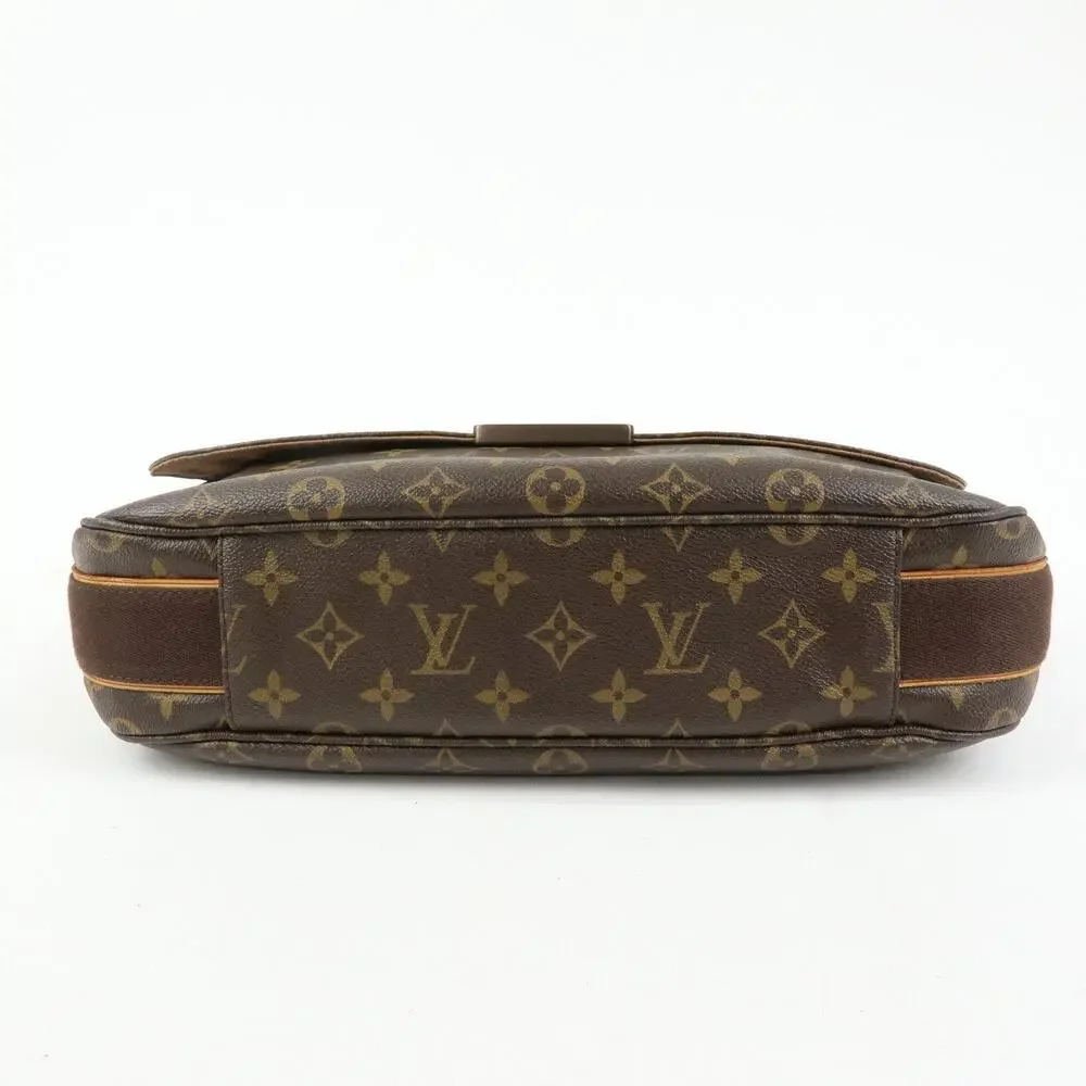 Louis Vuitton Monogram Beaubourg Messenger MM Brown